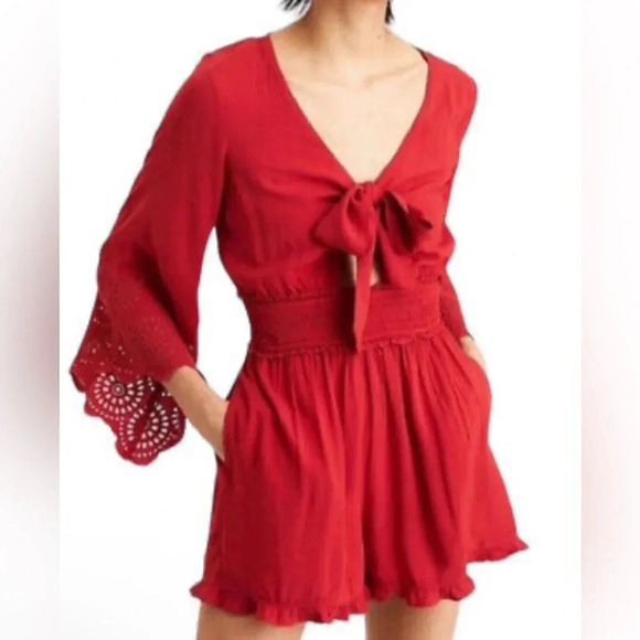 American Eagle Red Small Bell Sleeve Tie Front Romper New - Picture 1 of 10